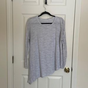 EUC lululemon asymmetrical hem top